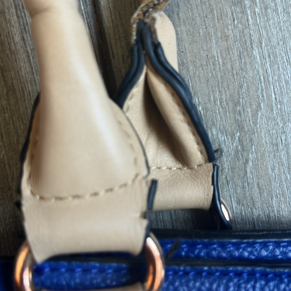 Joanel bucket bag - Picture 7 of 9